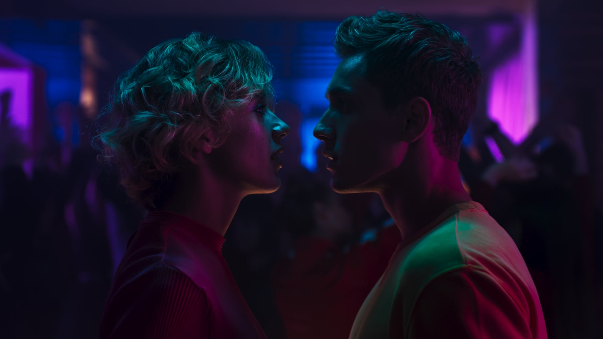 Dentyne - Dare To Kiss